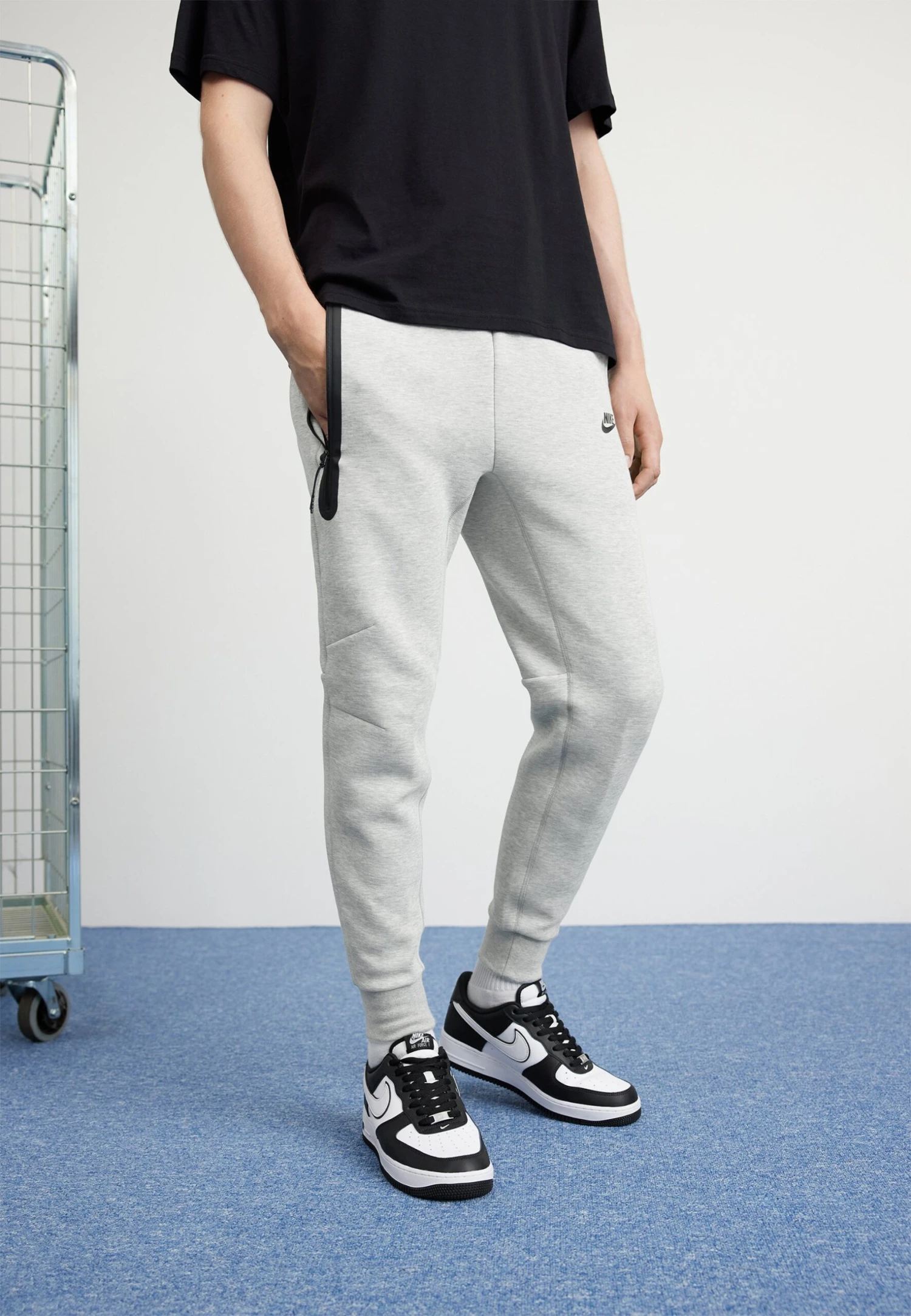 Nike Sportswear Pantaloni SportiviGrey Heather/Black Uomo Pantaloni Sportivi E Joggers NI122E0H7-C12 2 Nike Sportswear Pantaloni SportiviGrey Heather/Black Uomo Pantaloni Sportivi E Joggers NI122E0H7-C12
