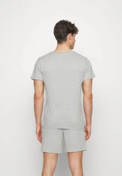 Jack & Jones Jacbasic Tee SetPigiamaLight Grey Melange Uomo Per La Notte JA282M02A-C11 -Negozio Di Abbigliamento Zalando 061bef9256754e5aabed3bdf1efaf8e7