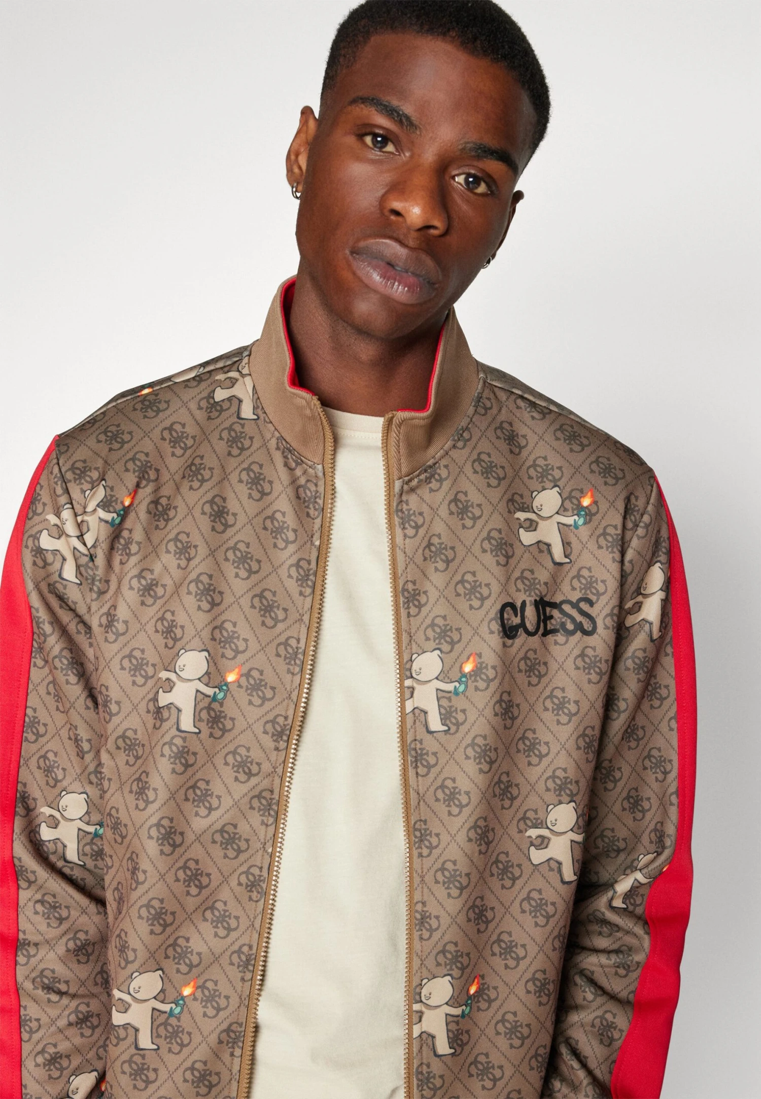 Guess Banksy Full Zip TracksuitGiacca SportivaBrown Uomo Pantaloni Sportivi E Joggers GU122T0GI-B11 6 Guess Banksy Full Zip TracksuitGiacca SportivaBrown Uomo Pantaloni Sportivi E Joggers GU122T0GI-B11 - immagine 4