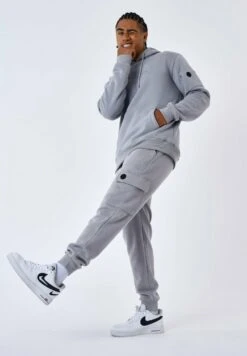 Bas De Jogging TechwearPantaloni SportiviGris Clair Uomo Pantaloni Sportivi E Joggers PRK22E052-C12 15 Bas De Jogging TechwearPantaloni SportiviGris Clair Uomo Pantaloni Sportivi E Joggers PRK22E052-C12 -Negozio Di Abbigliamento Zalando 0c25ba8528d648e8a0ddf2b61aa9cd0e