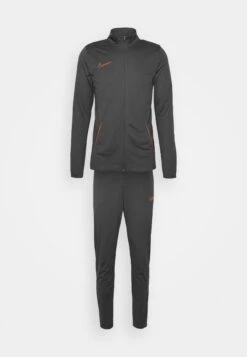Nike Performance Academy 21 Track SuitTutaDark Smoke Grey/Dark Russet Uomo Pantaloni Sportivi E Joggers N1242K05Q-C13 -Negozio Di Abbigliamento Zalando 0cd4c7411015461ab5ac0f4fa2188e0e