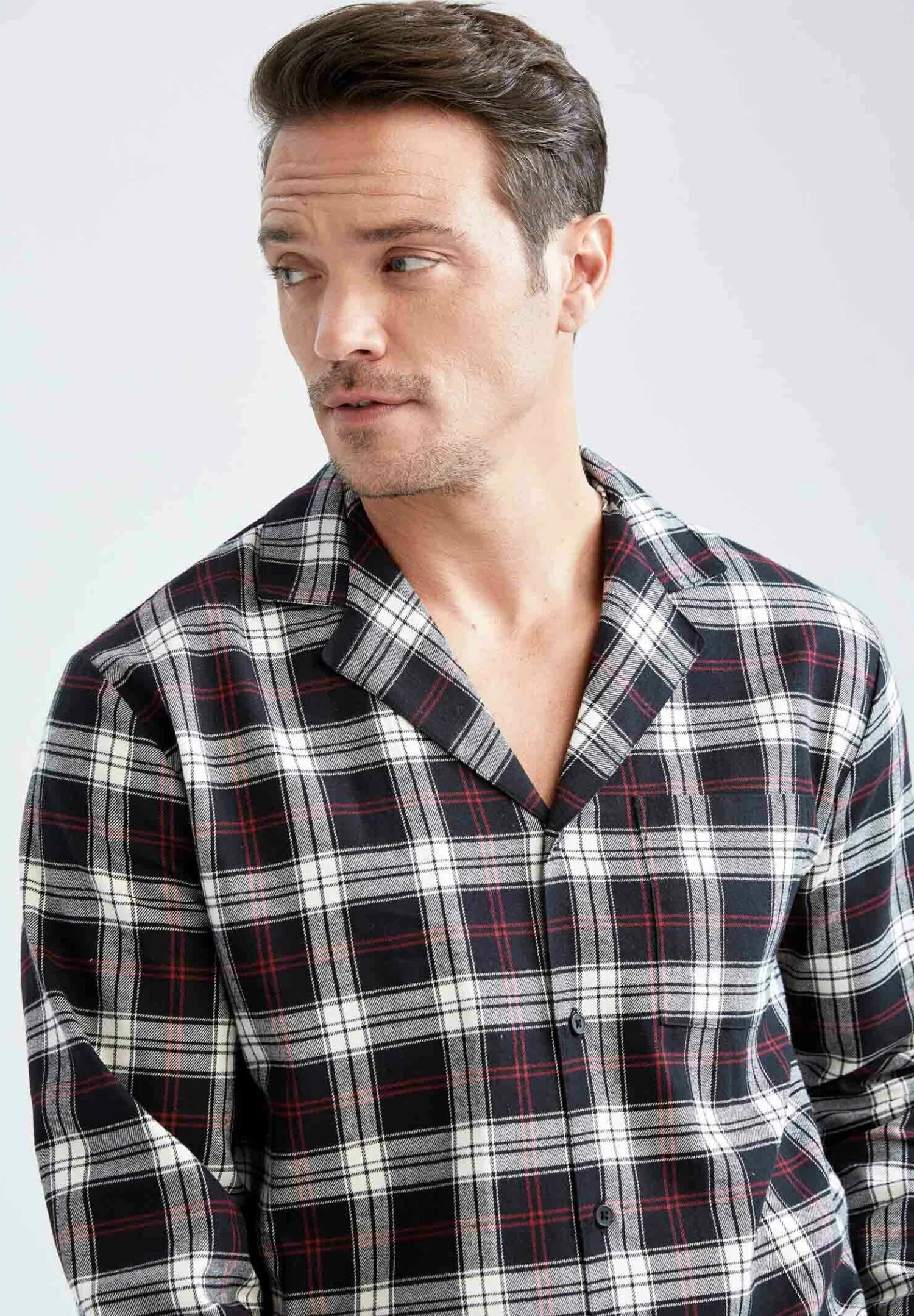 DeFacto Set Regular Fit- Pigiama - Black 5 DeFacto Set Regular Fit- Pigiama - Black - immagine 3