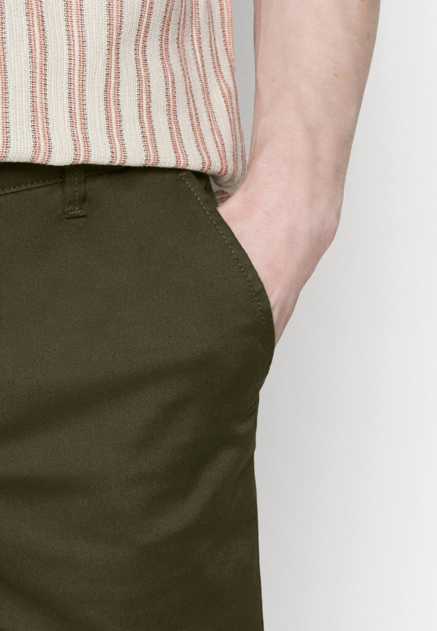 Selected Homme Slhslim JamesShortsDeep Depths Uomo Bermuda SE622F0GC-M11 7 Selected Homme Slhslim JamesShortsDeep Depths Uomo Bermuda SE622F0GC-M11 - immagine 5