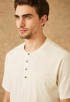 Next Motionflex Cosy SetPigiamaCream/Navy Blue Check Uomo Per La Notte NX382M03Y-K12 17 Next Motionflex Cosy SetPigiamaCream/Navy Blue Check Uomo Per La Notte NX382M03Y-K12 -Negozio Di Abbigliamento Zalando 109c748644b54e2388aed4df00b8378a