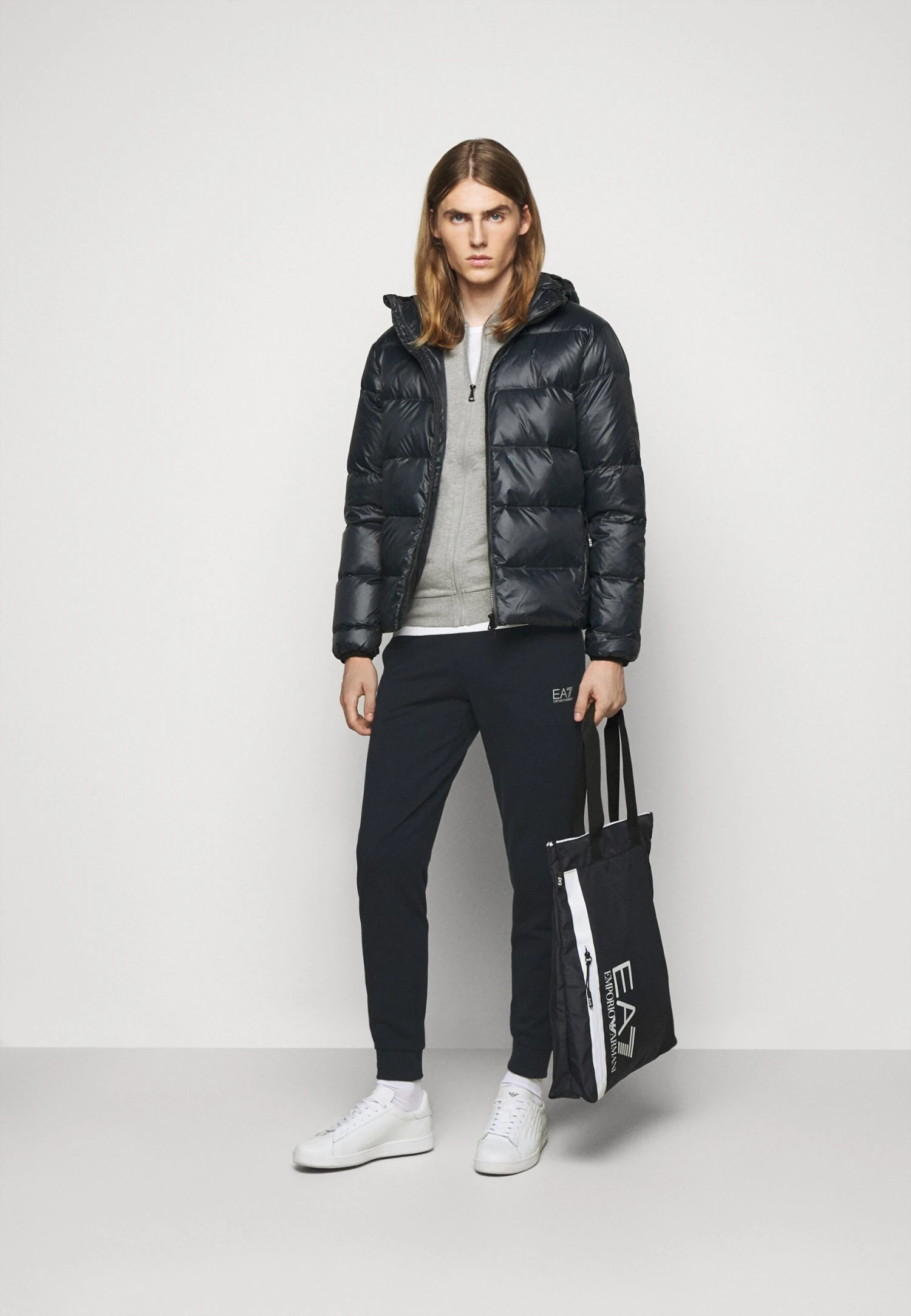 EA7 Emporio Armani TrouserPantaloni SportiviNight Blue Uomo Pantaloni Sportivi E Joggers EA722E00G-K11 4 EA7 Emporio Armani TrouserPantaloni SportiviNight Blue Uomo Pantaloni Sportivi E Joggers EA722E00G-K11 - immagine 2