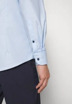 Level B.F.D - Camicia - Hellblau 14 Level B.F.D - Camicia - Hellblau -Negozio Di Abbigliamento Zalando 1b8e2354acc341479c3dd2ef525ee7a1