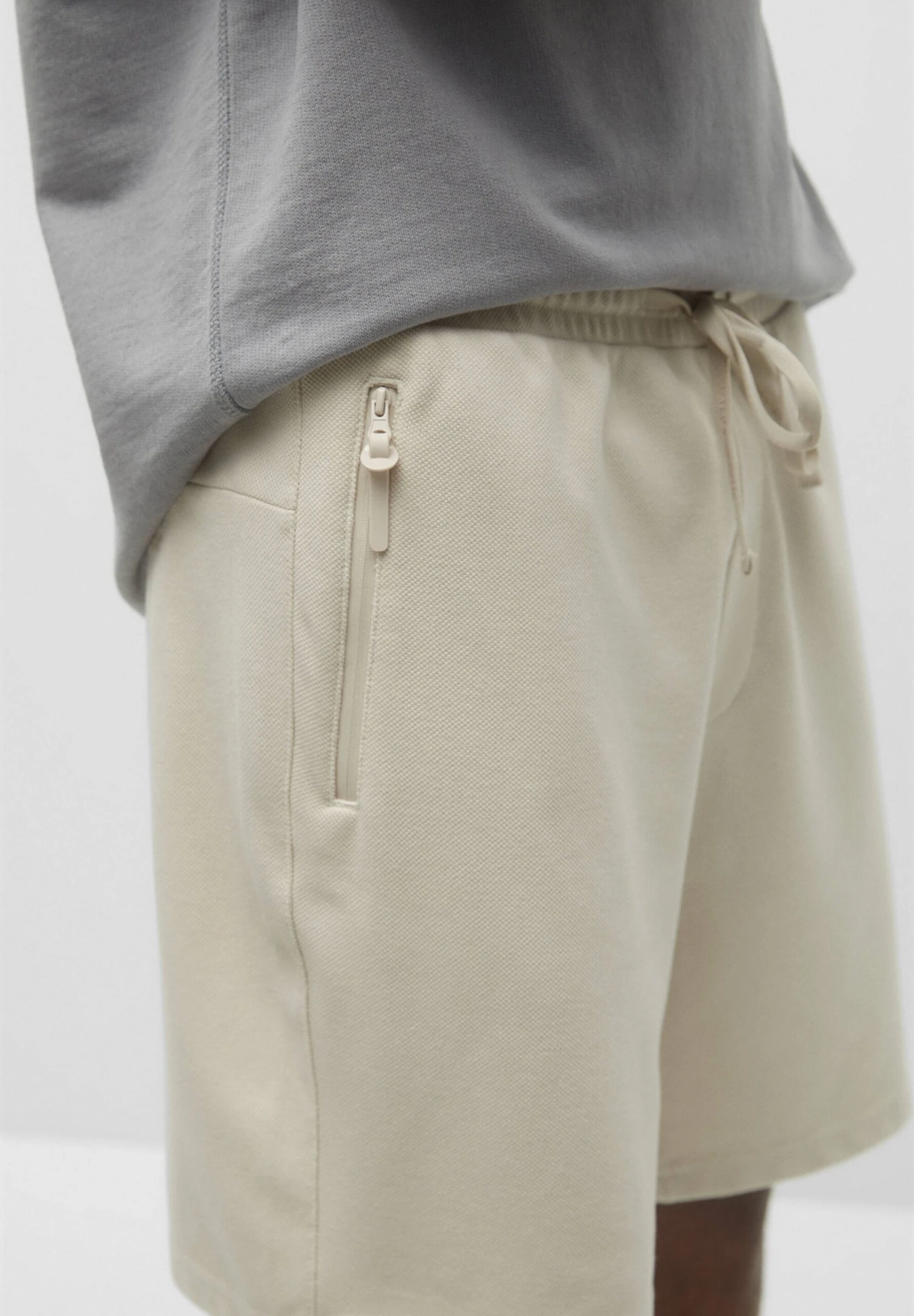 PULL & BEAR Bermuda Jogging - Shorts - Sand 6 PULL & BEAR Bermuda Jogging - Shorts - Sand - immagine 4