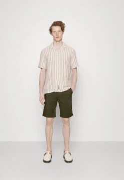 Selected Homme Slhslim JamesShortsDeep Depths Uomo Bermuda SE622F0GC-M11 8 Selected Homme Slhslim JamesShortsDeep Depths Uomo Bermuda SE622F0GC-M11 -Negozio Di Abbigliamento Zalando 1e586eb2615d44969fb4138b729a5c4a