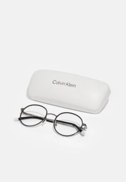 Calvin Klein Blue Light GlassesOcchiali Anti Luce BluGunmetal Uomo Occhiali Per Luce Blu 6CA52K012-C11 8 Calvin Klein Blue Light GlassesOcchiali Anti Luce BluGunmetal Uomo Occhiali Per Luce Blu 6CA52K012-C11 -Negozio Di Abbigliamento Zalando 208def221a134eeeab60fc71628484ba