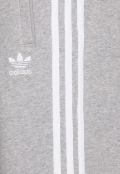 Adidas Originals 3-Stripes Pant UnisexPantaloni SportiviMedium Grey Heather Uomo Pantaloni Sportivi E Joggers AD1210011-C11 7 Adidas Originals 3-Stripes Pant UnisexPantaloni SportiviMedium Grey Heather Uomo Pantaloni Sportivi E Joggers AD1210011-C11 -Negozio Di Abbigliamento Zalando 25e179d60f23404382571447aab2aa91