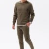 SetTutaOlive Green Uomo Pantaloni Sportivi E Joggers OM422S054-N11 1 SetTutaOlive Green Uomo Pantaloni Sportivi E Joggers OM422S054-N11 -Negozio Di Abbigliamento Zalando 27399a522eec456cb66d6a2b5277ecc2