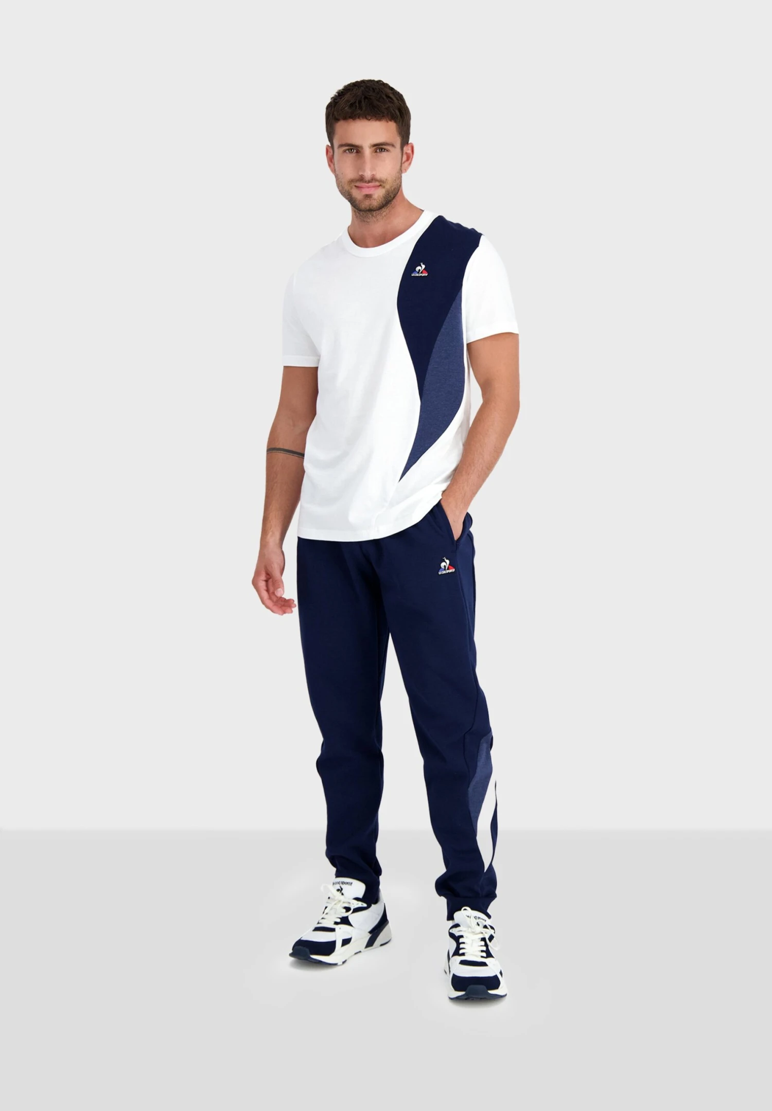 Le Coq Sportif Saison UnisexPantaloni SportiviMidnight Blue Uomo Pantaloni Sportivi E Joggers LE122E02F-K11 4 Le Coq Sportif Saison UnisexPantaloni SportiviMidnight Blue Uomo Pantaloni Sportivi E Joggers LE122E02F-K11 - immagine 2