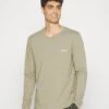 Boss Mix&Match Ls RMaglia Del PigiamaLight Pastel Green Uomo Per La Notte BB182N038-E11 2 Boss Mix&Match Ls RMaglia Del PigiamaLight Pastel Green Uomo Per La Notte BB182N038-E11 -Negozio Di Abbigliamento Zalando 28e93d86f2d648239c83b63599ef6885