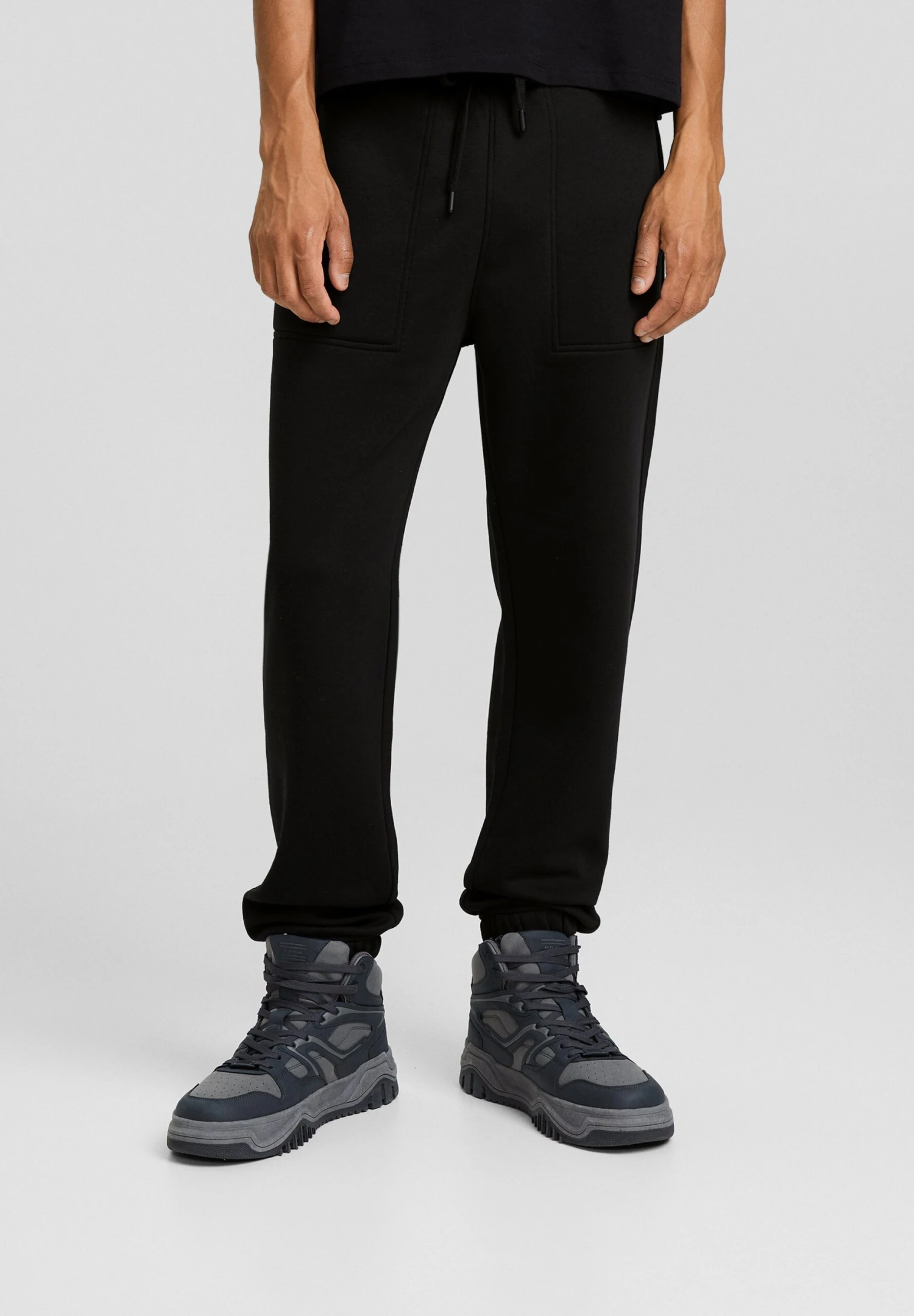 BERSHKA Plush Pantaloni SportiviBlack Uomo Pantaloni Sportivi E Joggers BEJ22E0CF-Q11 3 BERSHKA Plush Pantaloni SportiviBlack Uomo Pantaloni Sportivi E Joggers BEJ22E0CF-Q11