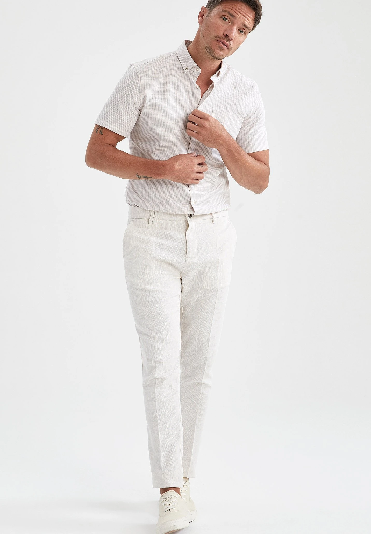 DeFacto Slim Fit- Camicia - Beige 4 DeFacto Slim Fit- Camicia - Beige - immagine 2