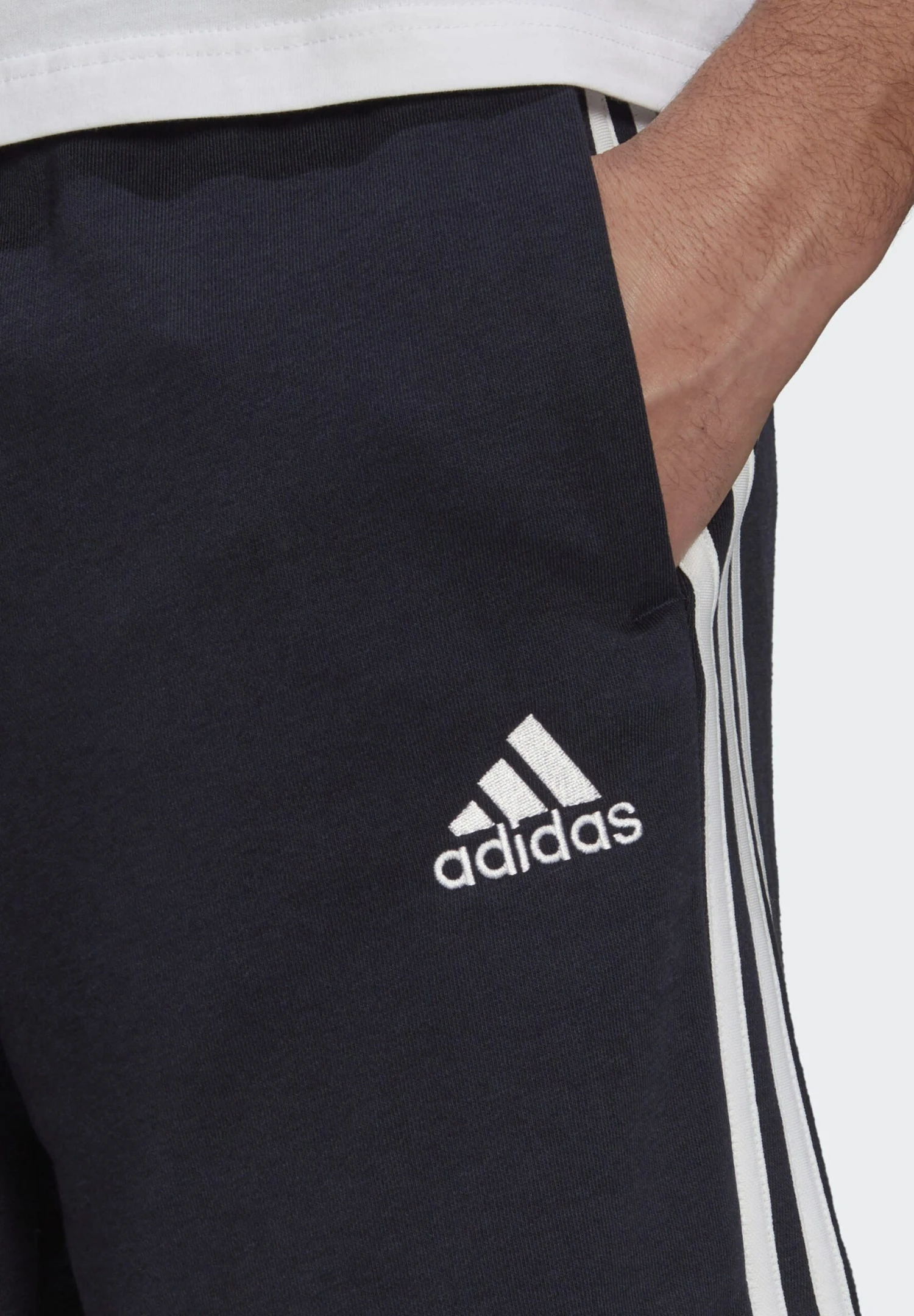 ADIDAS PERFORMANCE Essentials French Terry 3 StripesPantaloncini SportiviLegend Ink/White Uomo Bermuda AD542E24P-K11 10 ADIDAS PERFORMANCE Essentials French Terry 3 StripesPantaloncini SportiviLegend Ink/White Uomo Bermuda AD542E24P-K11 - immagine 8