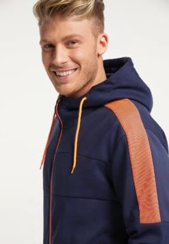 Giacca SportivaDark Blue Uomo Pantaloni Sportivi E Joggers 21M22T03R-K11 10 Giacca SportivaDark Blue Uomo Pantaloni Sportivi E Joggers 21M22T03R-K11 -Negozio Di Abbigliamento Zalando 35f857fc2c7d4fd29489d090c88c57e5