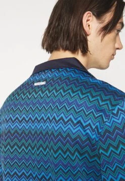 Missoni Short Sleeve ShirtCamiciaNavy Blue Uomo Camicie 6MI22D00V-T11 17 Missoni Short Sleeve ShirtCamiciaNavy Blue Uomo Camicie 6MI22D00V-T11 -Negozio Di Abbigliamento Zalando 41b7b742d29f4c50857321734233c40a