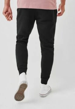 Next Tapered FitPantaloni SportiviBlack Uomo Pantaloni Sportivi E Joggers NX322E0UM-Q11 6 Next Tapered FitPantaloni SportiviBlack Uomo Pantaloni Sportivi E Joggers NX322E0UM-Q11 -Negozio Di Abbigliamento Zalando 4203d8b8f6634ceb8a052424e4934376