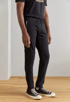 Antony Morato Fleece Slim Fit Blend With Rubber Injection LogoPantaloni SportiviBlack Uomo Pantaloni Sportivi E Joggers A1822E050-Q11