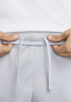 Nike Sportswear M Repeat PkPantaloni SportiviWolf Grey Volt Uomo Pantaloni Sportivi E Joggers NI122F08N-C11 15 Nike Sportswear M Repeat PkPantaloni SportiviWolf Grey Volt Uomo Pantaloni Sportivi E Joggers NI122F08N-C11 -Negozio Di Abbigliamento Zalando 47271b2370a44455ac0dbb6e27019d22