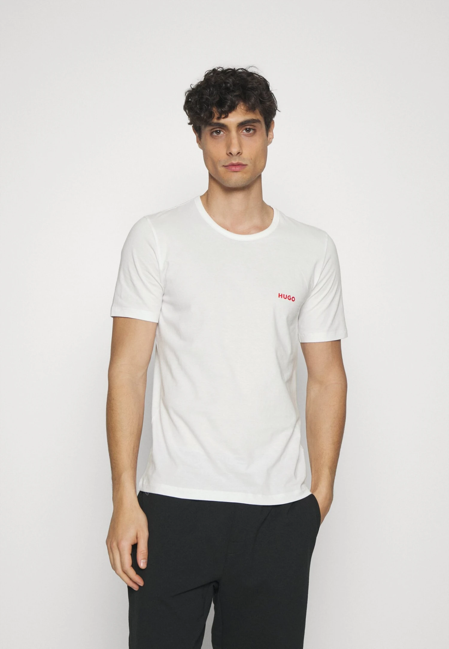 Hugo 3 PackMaglia Del PigiamaWhite Uomo Per La Notte HU782N00E-A11 4 Hugo 3 PackMaglia Del PigiamaWhite Uomo Per La Notte HU782N00E-A11 - immagine 2