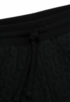 Hugo DisintiPantaloni SportiviCharcoal Uomo Pantaloni Sportivi E Joggers HU722E0FM-Q11 13 Hugo DisintiPantaloni SportiviCharcoal Uomo Pantaloni Sportivi E Joggers HU722E0FM-Q11 -Negozio Di Abbigliamento Zalando 4a4f45367b4c444a8fb90b22ef48b9d9