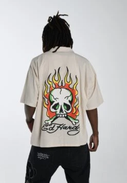 Ed Hardy Flames Camp CamiciaEcru Uomo Camicie ED222D002-B11 12 Ed Hardy Flames Camp CamiciaEcru Uomo Camicie ED222D002-B11 -Negozio Di Abbigliamento Zalando 4a8ec87496e44517aab61dd384eca48b