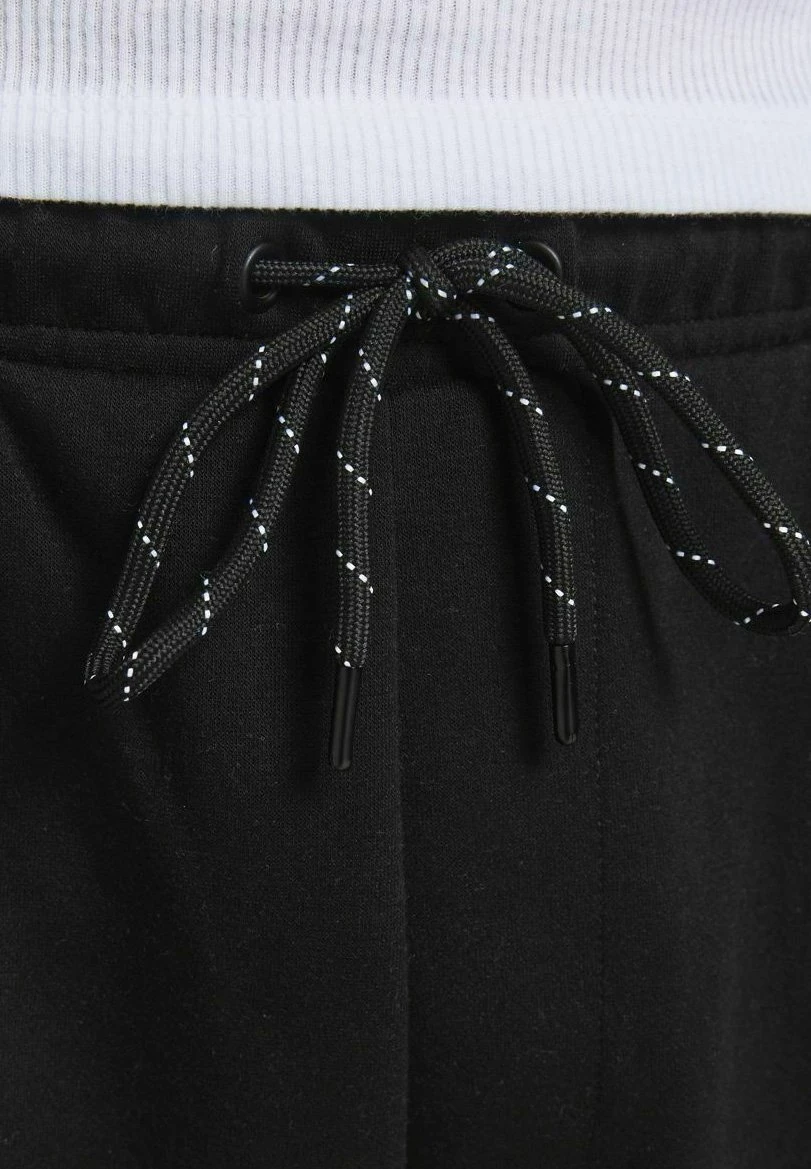 Jack & Jones Air CargoShortsBlack Uomo Bermuda JA222F0RT-Q11 9 Jack & Jones Air CargoShortsBlack Uomo Bermuda JA222F0RT-Q11 - immagine 7