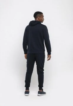 SetTutaDark Blue Uomo Pantaloni Sportivi E Joggers T0Y22E00Y-K11 -Negozio Di Abbigliamento Zalando 5a45c3965cdf406aa0c741fccb904cfd