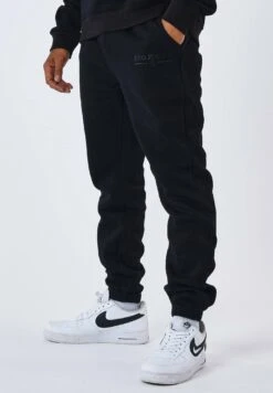 Bas DePantaloni SportiviNoir Uomo Pantaloni Sportivi E Joggers PRK22E053-Q11 14 Bas DePantaloni SportiviNoir Uomo Pantaloni Sportivi E Joggers PRK22E053-Q11 -Negozio Di Abbigliamento Zalando 5c8e015cb6f343d7b0bd6f08de7bdb41