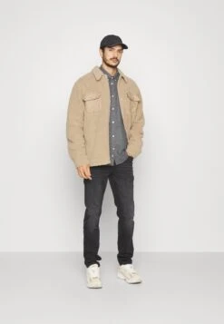 Minimum Waynes CamiciaGrey Melange Uomo Camicie MI422D0AV-C11 13 Minimum Waynes CamiciaGrey Melange Uomo Camicie MI422D0AV-C11 -Negozio Di Abbigliamento Zalando 61821dbd1da64c2a90d0fce61d8be0b2