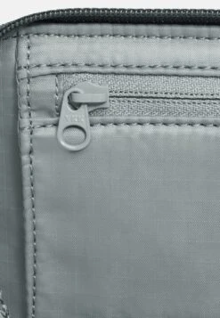 Mammut PortafoglioBlack Uomo Portafogli E Custodie M7354F006-Q11 9 Mammut PortafoglioBlack Uomo Portafogli E Custodie M7354F006-Q11 -Negozio Di Abbigliamento Zalando 62e1edaf32974e2891adad447825d334