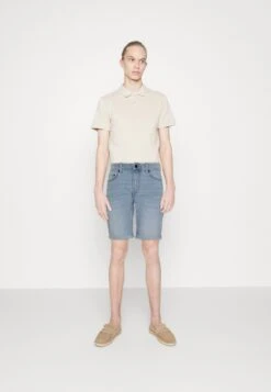 Only & Sons Onsply Life Fold UpShorts Di JeansLight Blue Denim Uomo Bermuda OS322F0DY-K11 9 Only & Sons Onsply Life Fold UpShorts Di JeansLight Blue Denim Uomo Bermuda OS322F0DY-K11 -Negozio Di Abbigliamento Zalando 650dc90f1e3b4549a2779cd4263c5353