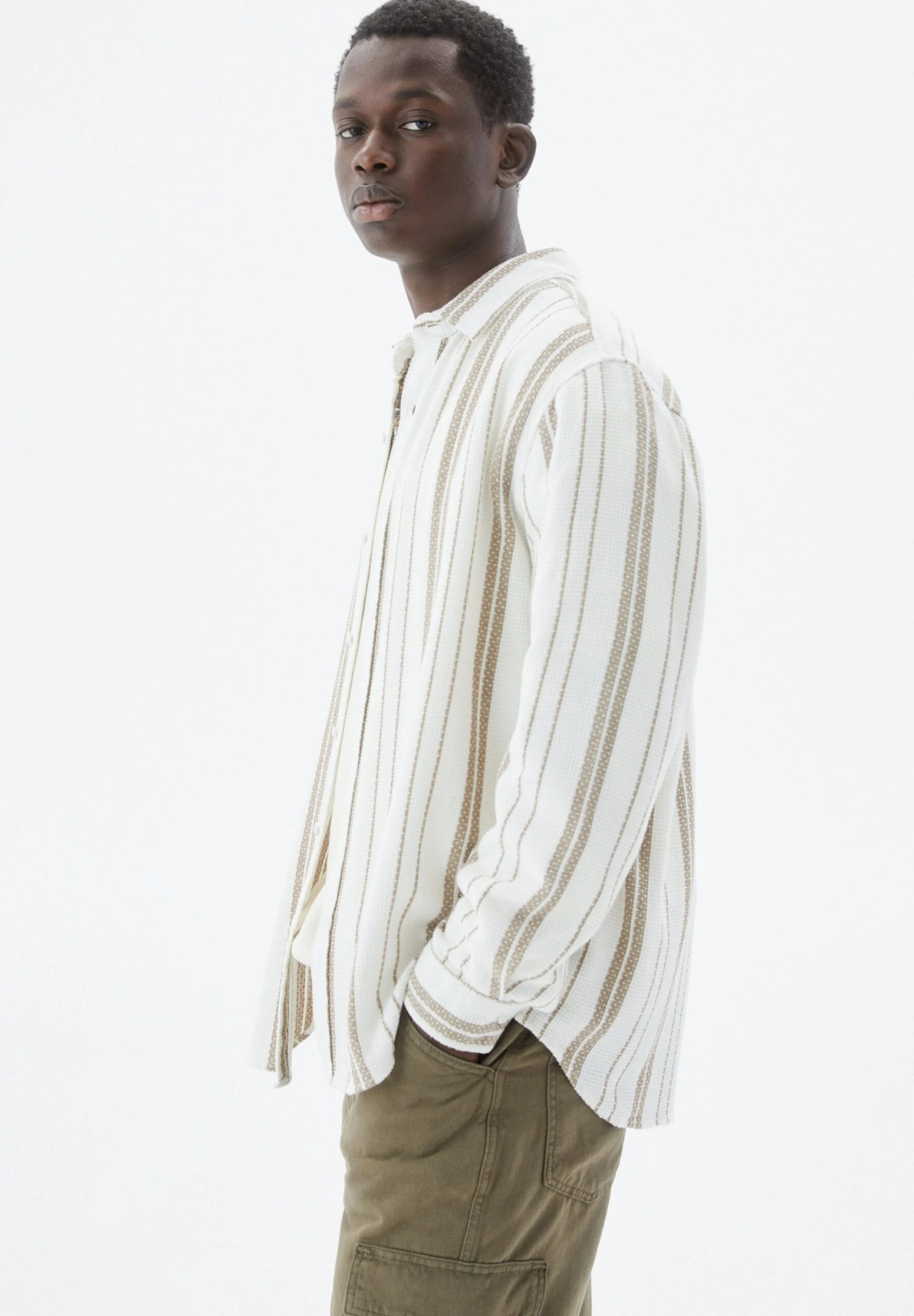 PULL & BEAR Striped Long SleeveCamiciaBeige Uomo Camicie PUC22D0KF-B11 5 PULL & BEAR Striped Long SleeveCamiciaBeige Uomo Camicie PUC22D0KF-B11 - immagine 3