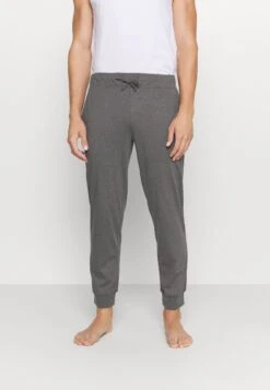 Pier One 2 PackPantaloni Del PigiamaMottled Dark Grey/Mottled Grey Uomo Per La Notte PI982L00I-C11 12 Pier One 2 PackPantaloni Del PigiamaMottled Dark Grey/Mottled Grey Uomo Per La Notte PI982L00I-C11 -Negozio Di Abbigliamento Zalando 69dd70645641479d8ae1a7c0d34cb280
