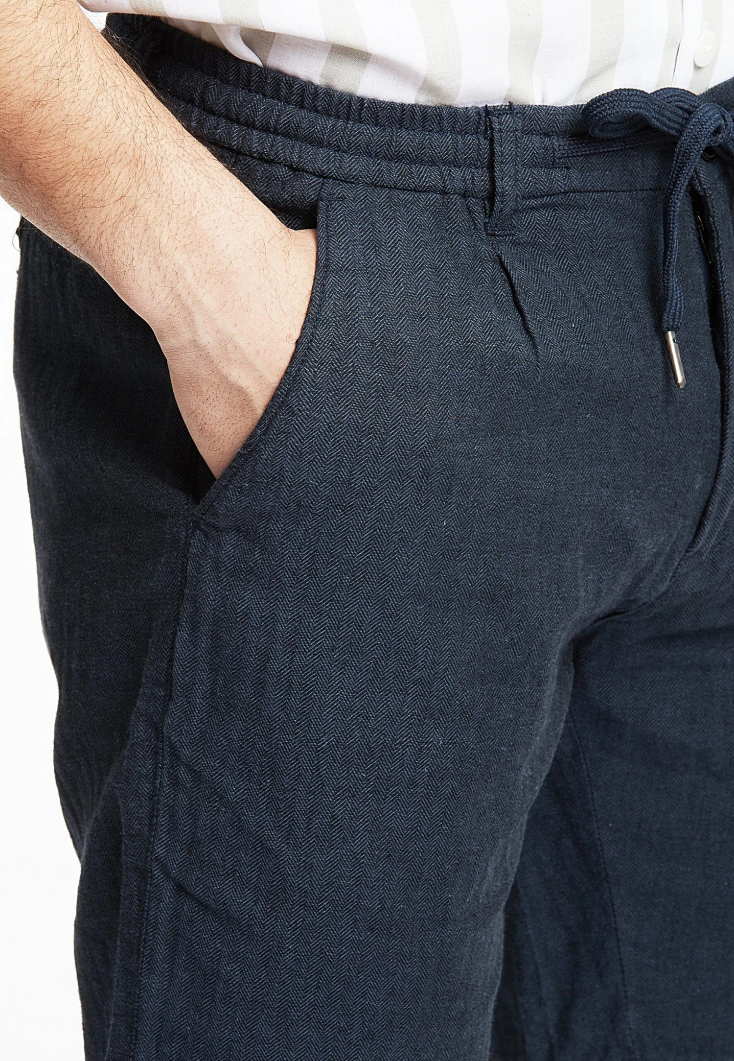 Lindbergh Blend Herringbone - Shorts - Navy 6 Lindbergh Blend Herringbone - Shorts - Navy - immagine 4