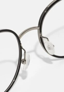 Calvin Klein Blue Light GlassesOcchiali Anti Luce BluGunmetal Uomo Occhiali Per Luce Blu 6CA52K012-C11 9 Calvin Klein Blue Light GlassesOcchiali Anti Luce BluGunmetal Uomo Occhiali Per Luce Blu 6CA52K012-C11 -Negozio Di Abbigliamento Zalando 702810dd77f3427bac9488490d95c5ce