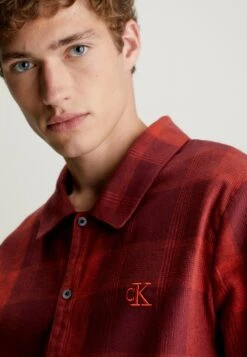 PigiamaGradient Check Red Clay Uomo Per La Notte C1182M01M-T11 9 PigiamaGradient Check Red Clay Uomo Per La Notte C1182M01M-T11 -Negozio Di Abbigliamento Zalando 721b2387eef1427b853443df1aac1afb