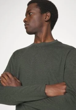 Pier One Pigiama - Black/Khaki -Negozio Di Abbigliamento Zalando 7401274fca6e4139b164e44a2907ce60