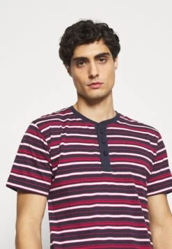 Shorty SetPigiamaBlue Dark Uomo Per La Notte 5CC82M00A-K11 11 Shorty SetPigiamaBlue Dark Uomo Per La Notte 5CC82M00A-K11 -Negozio Di Abbigliamento Zalando 78f1cb1fe847411c8eebd6c0d5560c06