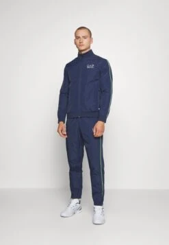 EA7 Emporio Armani Tennis Pro Suit PipingTutaNavy Blue Uomo Pantaloni Sportivi E Joggers EA742K00W-K11