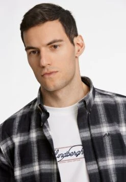Lindbergh Brushed Checked L/SCamiciaBlack Uomo Camicie LG522D09O-Q11 -Negozio Di Abbigliamento Zalando 826baaa74fe44b47befdb0c0c4c9cb94