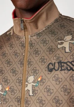 Guess Banksy Full Zip TracksuitGiacca SportivaBrown Uomo Pantaloni Sportivi E Joggers GU122T0GI-B11 13 Guess Banksy Full Zip TracksuitGiacca SportivaBrown Uomo Pantaloni Sportivi E Joggers GU122T0GI-B11 -Negozio Di Abbigliamento Zalando 83999464f42f4ce685de23f275160acf