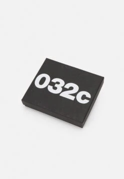 032c New Classics Fold Wallet UnisexPortafoglioSignature Red Uomo Portafogli E Custodie 03054F005-G11 -Negozio Di Abbigliamento Zalando 85db1c51f31b4fd78d36cfd8b25d990c