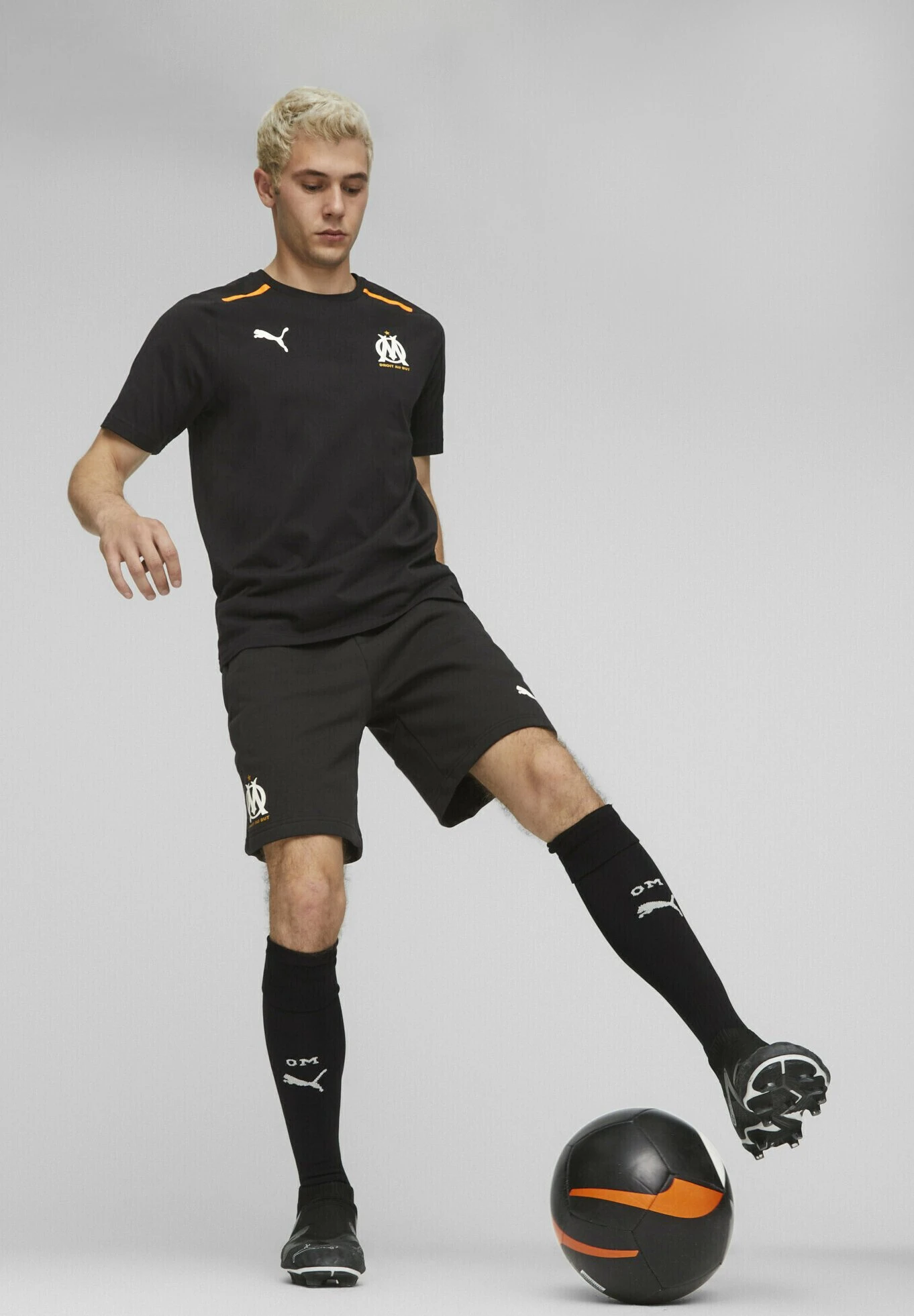 Puma Olympique De Marseille Football Casuals Pantaloncini SportiviBlack Rickie Orange Uomo Bermuda PU142E1LU-Q11 6 Puma Olympique De Marseille Football Casuals Pantaloncini SportiviBlack Rickie Orange Uomo Bermuda PU142E1LU-Q11 - immagine 4