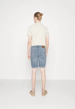Only & Sons Onsply Life Fold UpShorts Di JeansLight Blue Denim Uomo Bermuda OS322F0DY-K11 10 Only & Sons Onsply Life Fold UpShorts Di JeansLight Blue Denim Uomo Bermuda OS322F0DY-K11 -Negozio Di Abbigliamento Zalando 87aa05565b274565908d869059dd8f4b
