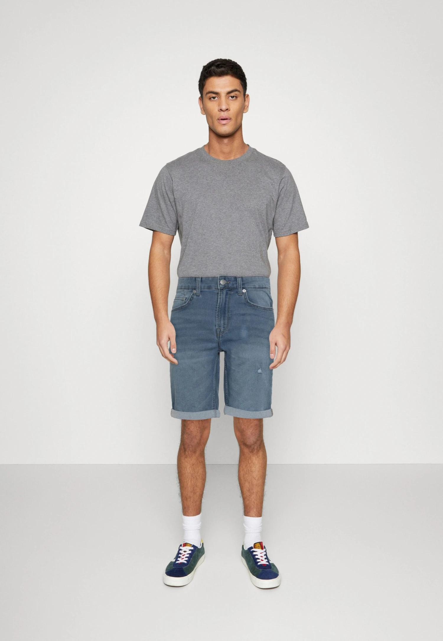 Only & Sons OnsplyjoggShorts Di JeansLight Blue Denim Uomo Bermuda OS322F0DX-K11 4 Only & Sons OnsplyjoggShorts Di JeansLight Blue Denim Uomo Bermuda OS322F0DX-K11 - immagine 2