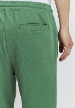 Solid Sdbryan PaPantaloni SportiviFairway Uomo Pantaloni Sportivi E Joggers SO422E03U-C12 12 Solid Sdbryan PaPantaloni SportiviFairway Uomo Pantaloni Sportivi E Joggers SO422E03U-C12 -Negozio Di Abbigliamento Zalando 89913e0cec914151acf2cd5c19493174