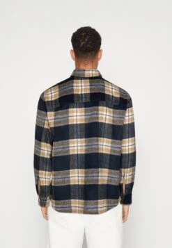 Jack & Jones Jorzac Check Over Ls NoosCamiciaOuter Space Uomo Camicie JA222D2HX-K11 10 Jack & Jones Jorzac Check Over Ls NoosCamiciaOuter Space Uomo Camicie JA222D2HX-K11 -Negozio Di Abbigliamento Zalando 8e94eba9643b4c72a5126262d3ef9468